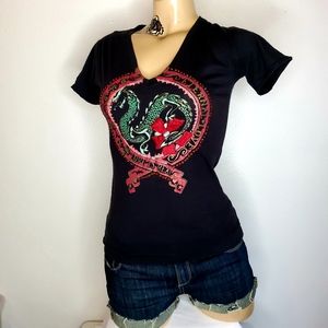 Love is Real black dragon embroirered T size XS